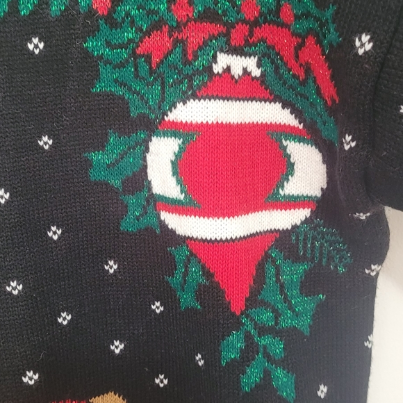 Christmas Sweater - Picture 3 of 7
